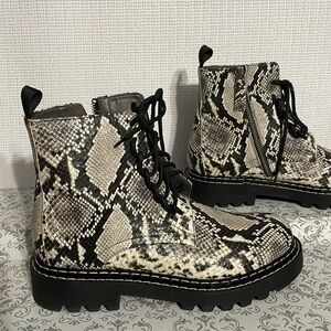 New, 275 CENTRAL, booties